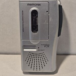 Memorex MB2186A Micro Cassette Recorder VOX Voice Activated 2 speed Tested